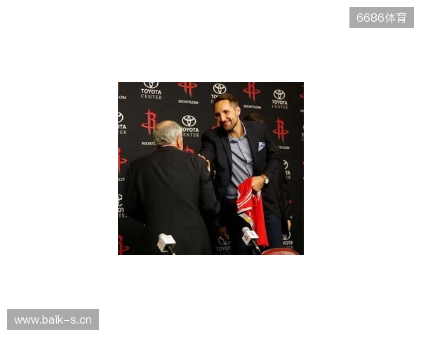 玉昆副总告别约恩·安德森:讲不出再见,感谢您对玉昆的全情付出 玉昆副总告别约恩·安德森:讲不出再见,感谢您对玉昆的全情付出